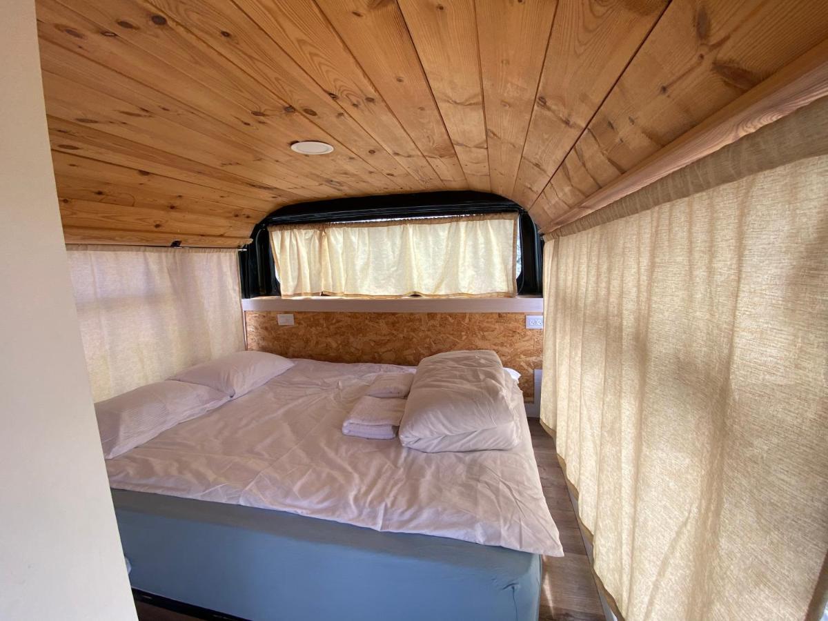 The Bus Apartment Majdal Shams Exterior photo